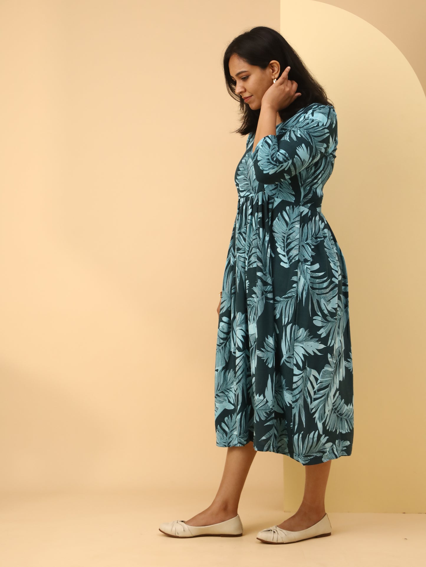 Tropical Leaf Print Empire Waist Maxi Dress